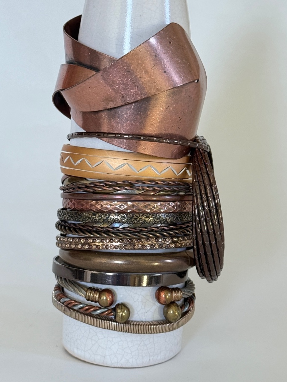 RESELLER LOT of 19 VINTAGE & ARTISAN Metal Bracelets WEAR, SHARE or GIFT